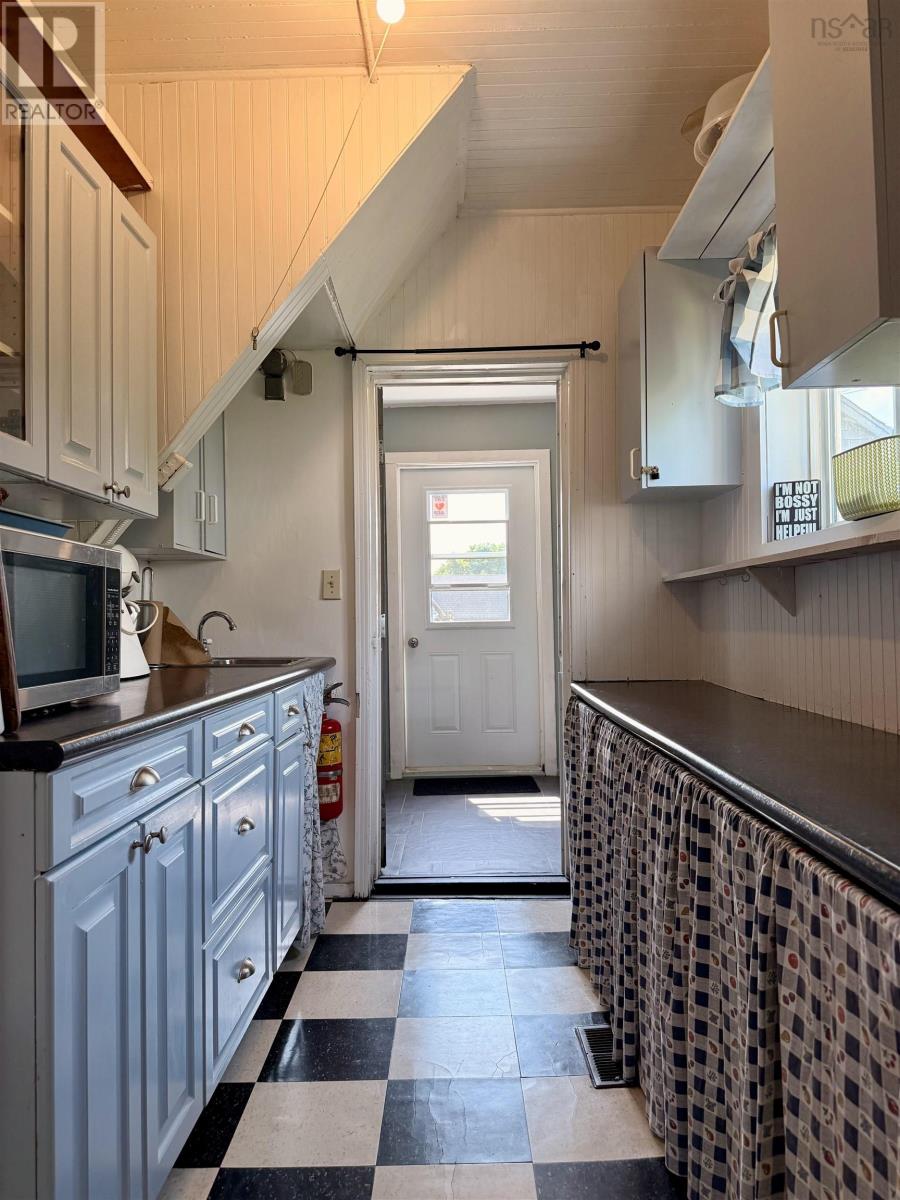 19 Crest Street Street, Lockeport, Nova Scotia  B0T 1L0 - Photo 12 - 202618904