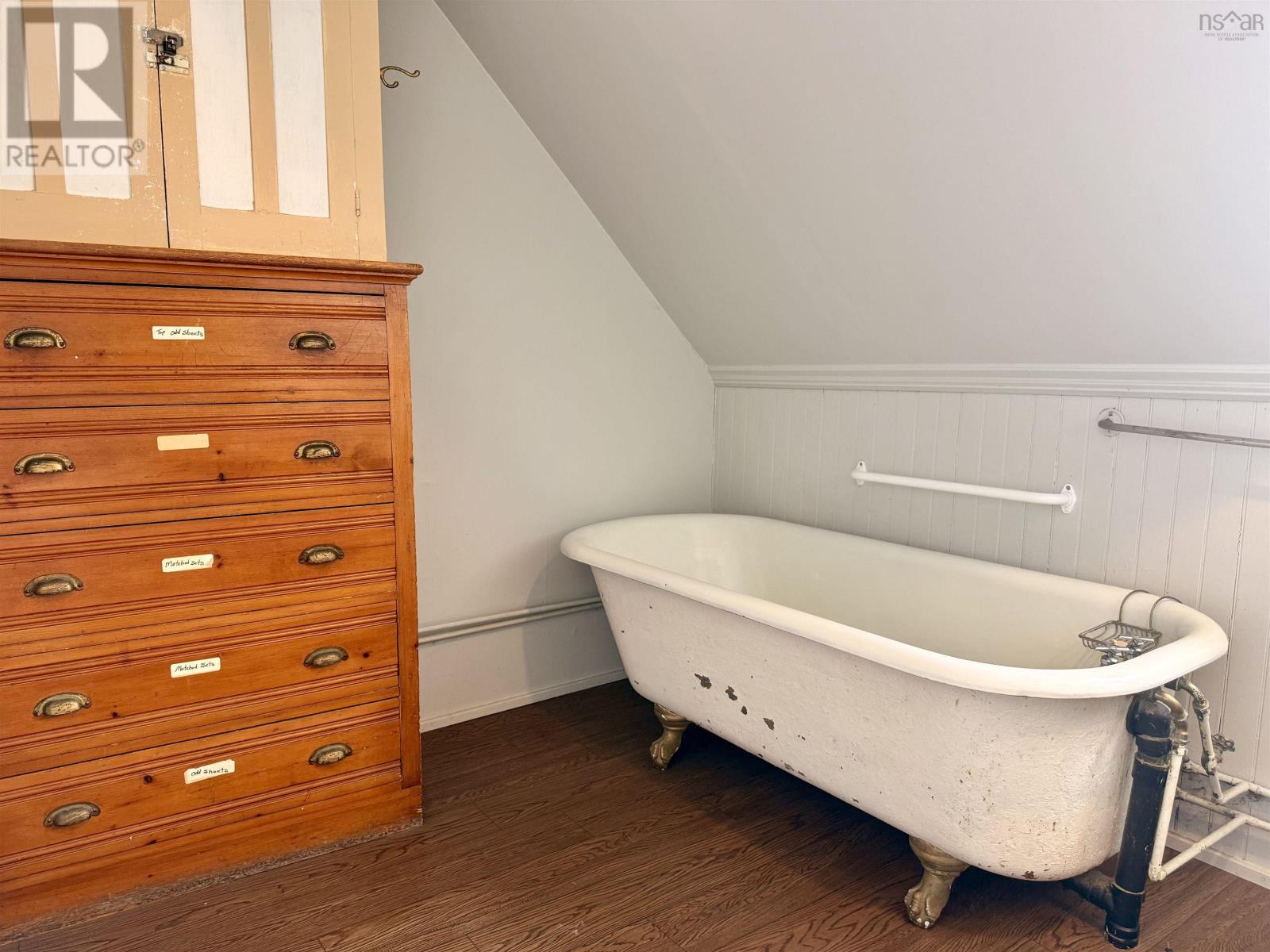19 Crest Street Street, Lockeport, Nova Scotia  B0T 1L0 - Photo 39 - 202618904