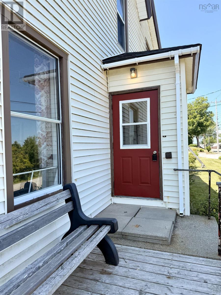 19 Crest Street Street, Lockeport, Nova Scotia  B0T 1L0 - Photo 5 - 202618904