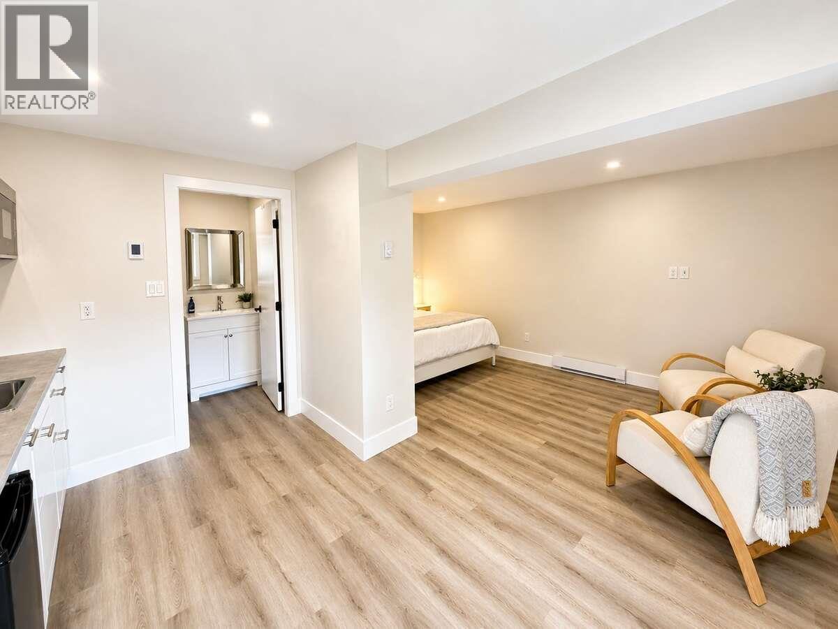 1922 Glen Gary Drive, Kamloops, British Columbia  V2E 1R4 - Photo 32 - 10393852