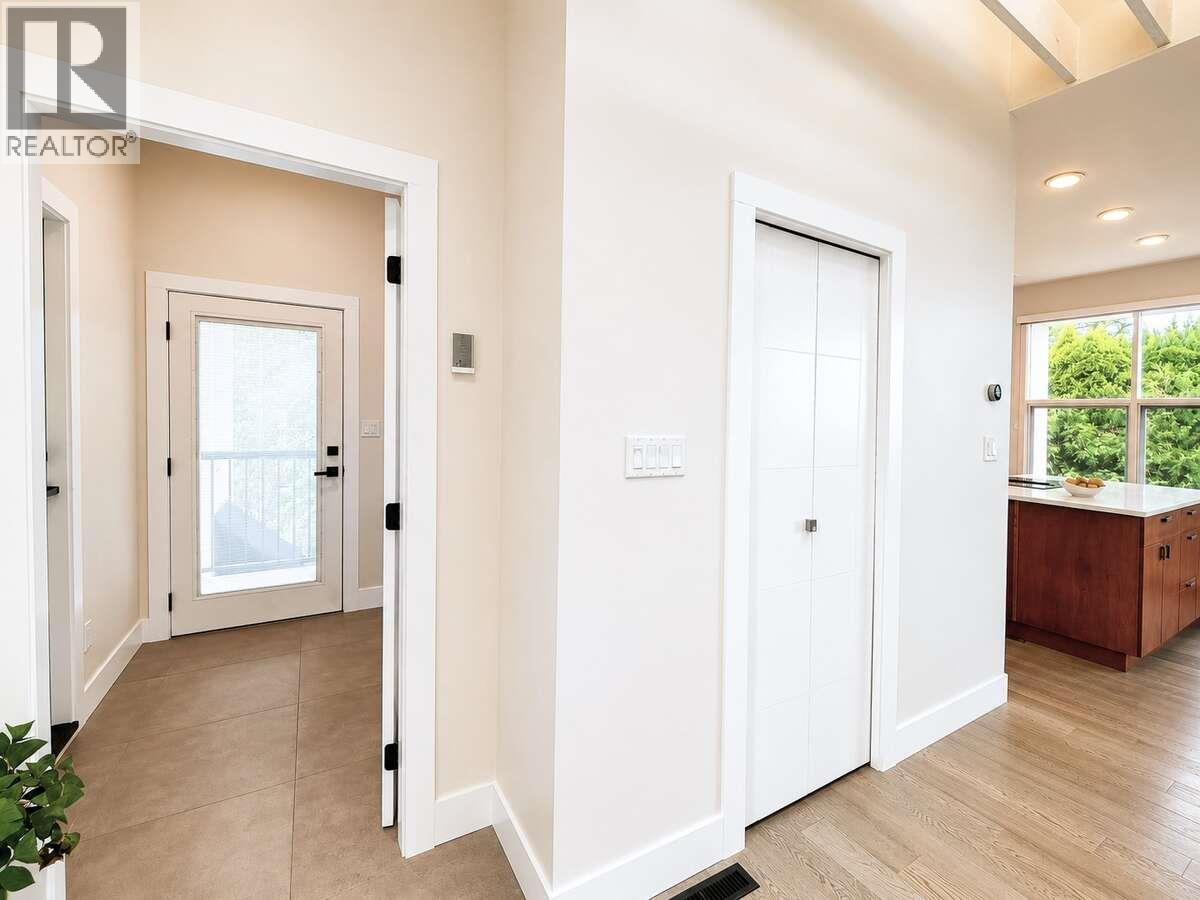 1922 Glen Gary Drive, Kamloops, British Columbia  V2E 1R4 - Photo 56 - 10393852