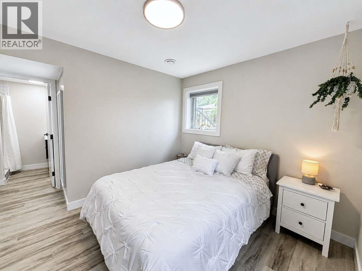 1922 Glen Gary Drive, Kamloops, British Columbia  V2E 1R4 - Photo 22 - 10393852