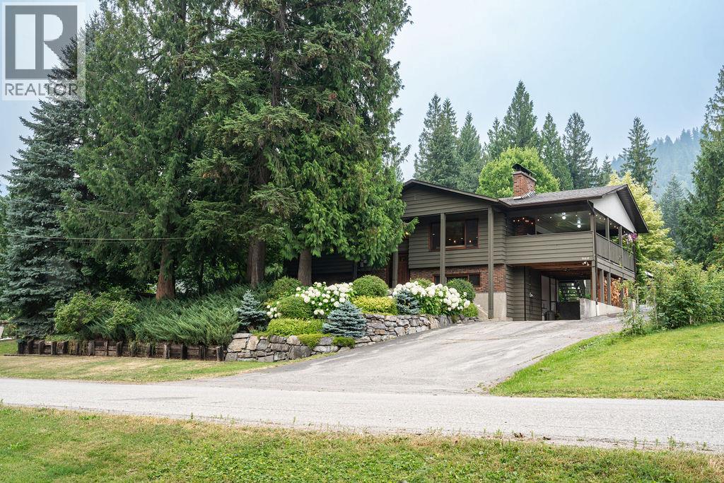 1664 Birch Drive, Revelstoke, British Columbia  V0E 2S1 - Photo 34 - 10395460