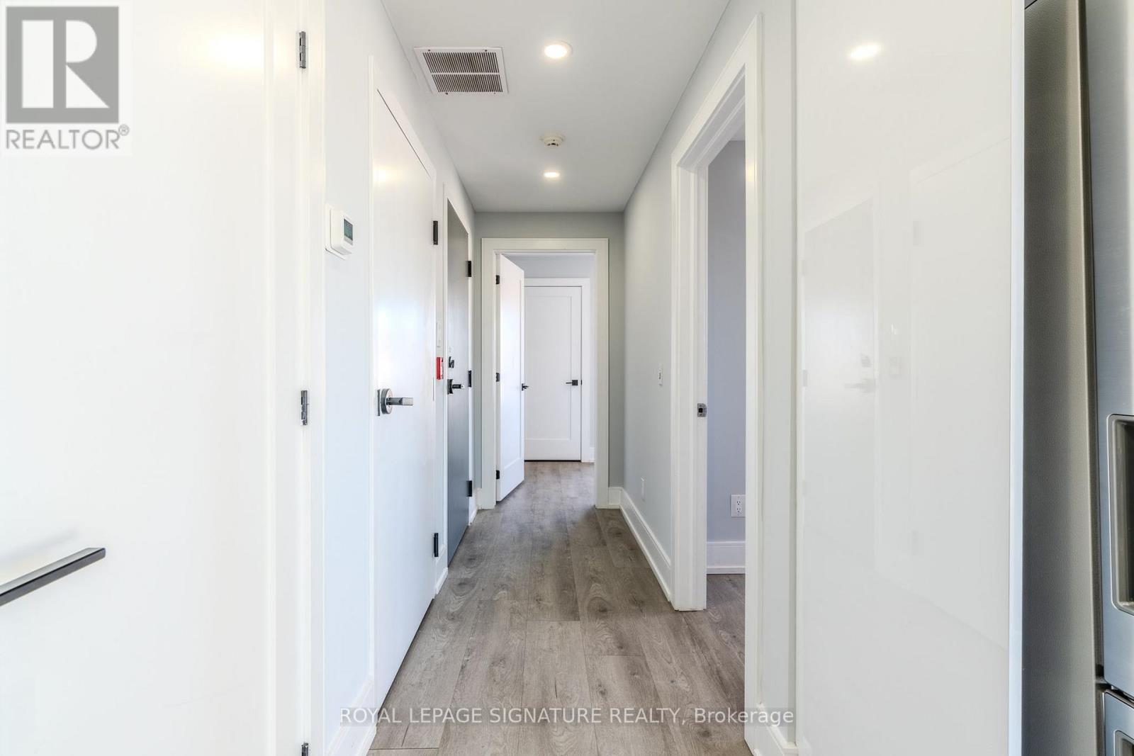302 - 66 John Street W, Bradford West Gwillimbury, Ontario  L3Z 3B2 - Photo 4 - N13613714
