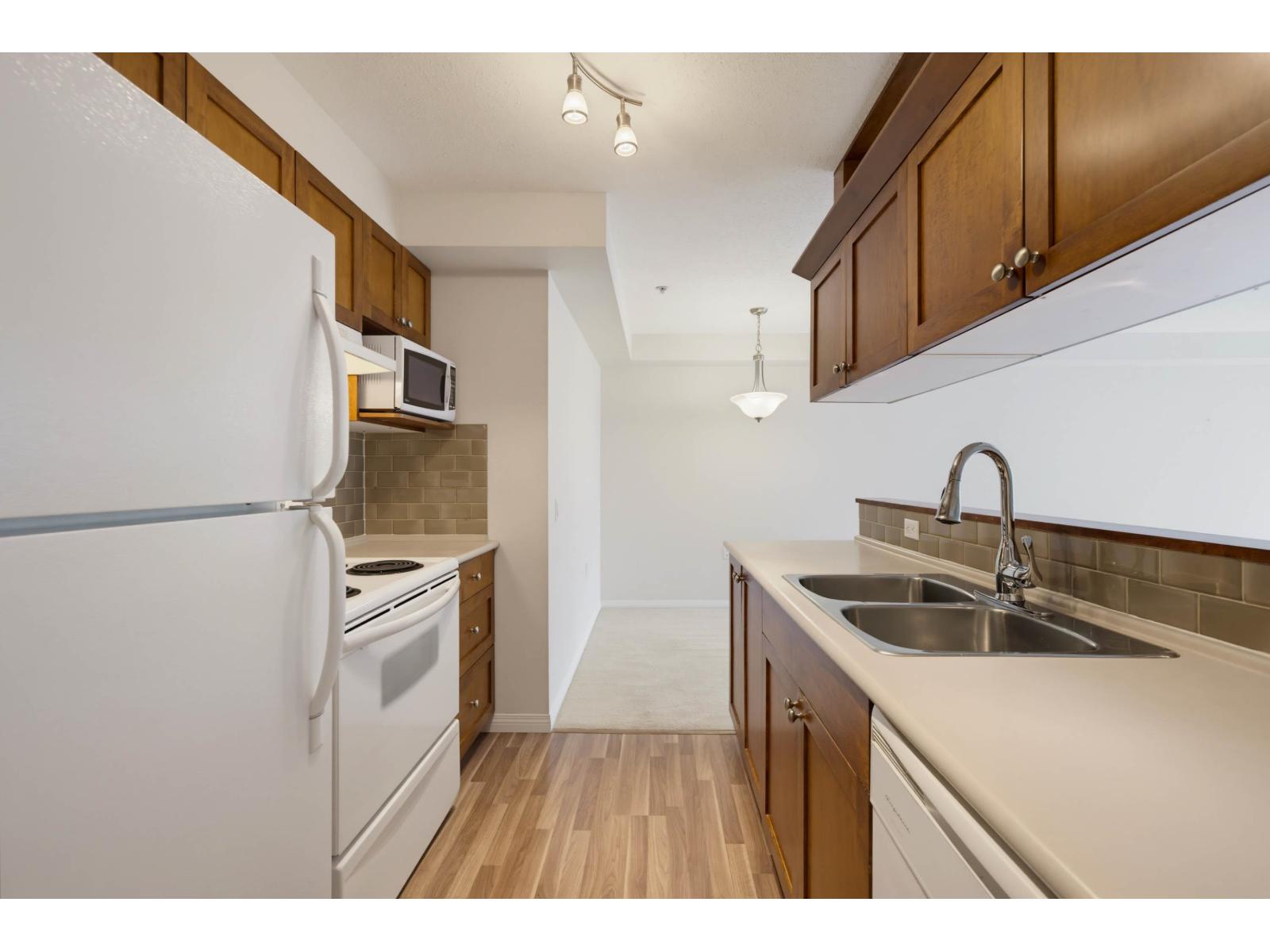 214 8880 202 Street, Langley, British Columbia  V1M 4E7 - Photo 17 - R3140455