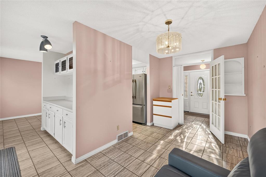 63 Hamilton Avenue, Winnipeg, Manitoba  R2Y 2G2 - Photo 6 - 202618680