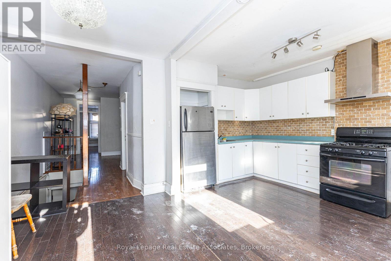 16 (3rd) - 497 Bloor Street W, Toronto, Ontario  M5S 1Y2 - Photo 5 - C12877720