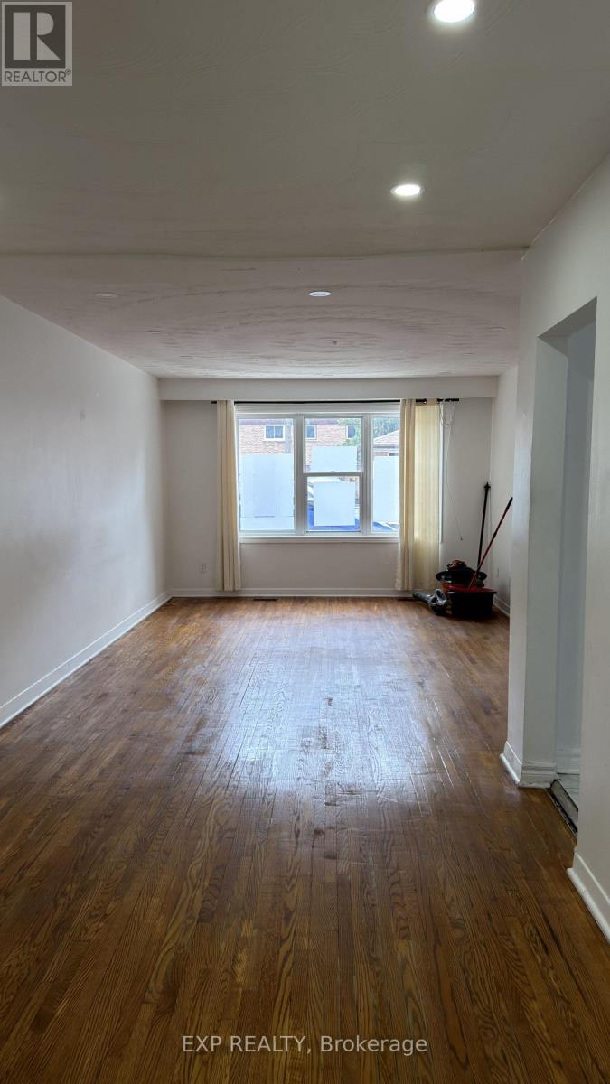 15a Rockwood Drive, Toronto, Ontario  M1M 3M9 - Photo 3 - E13569928