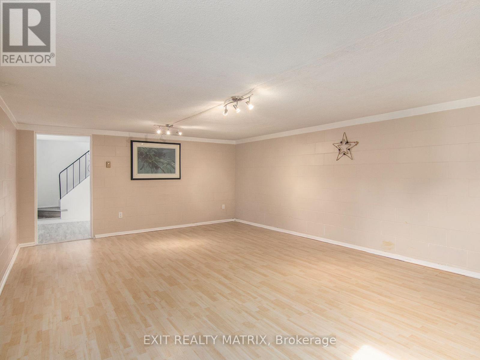 954 Notre Dame Street, Russell, Ontario  K0A 1W0 - Photo 18 - X13572774
