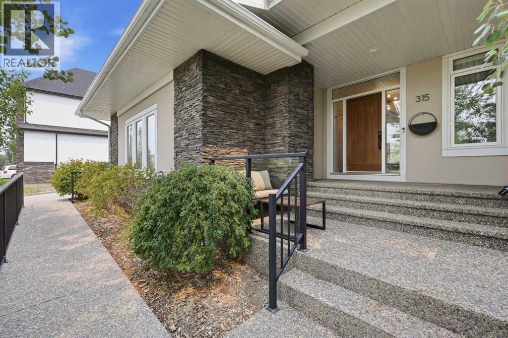 315 Silverado Crest Landing SW, Calgary, Alberta  T2X 0P1 - Photo 4 - A2331198