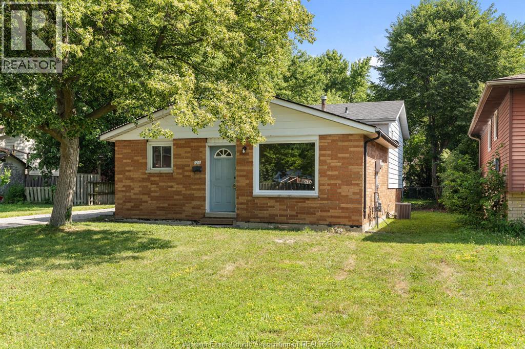 105 KIM COURT, essex, Ontario