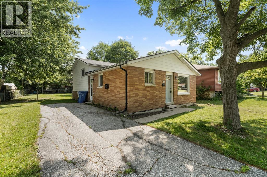 105 Kim Court, Essex, Ontario  N8M 2Z8 - Photo 31 - 26018040