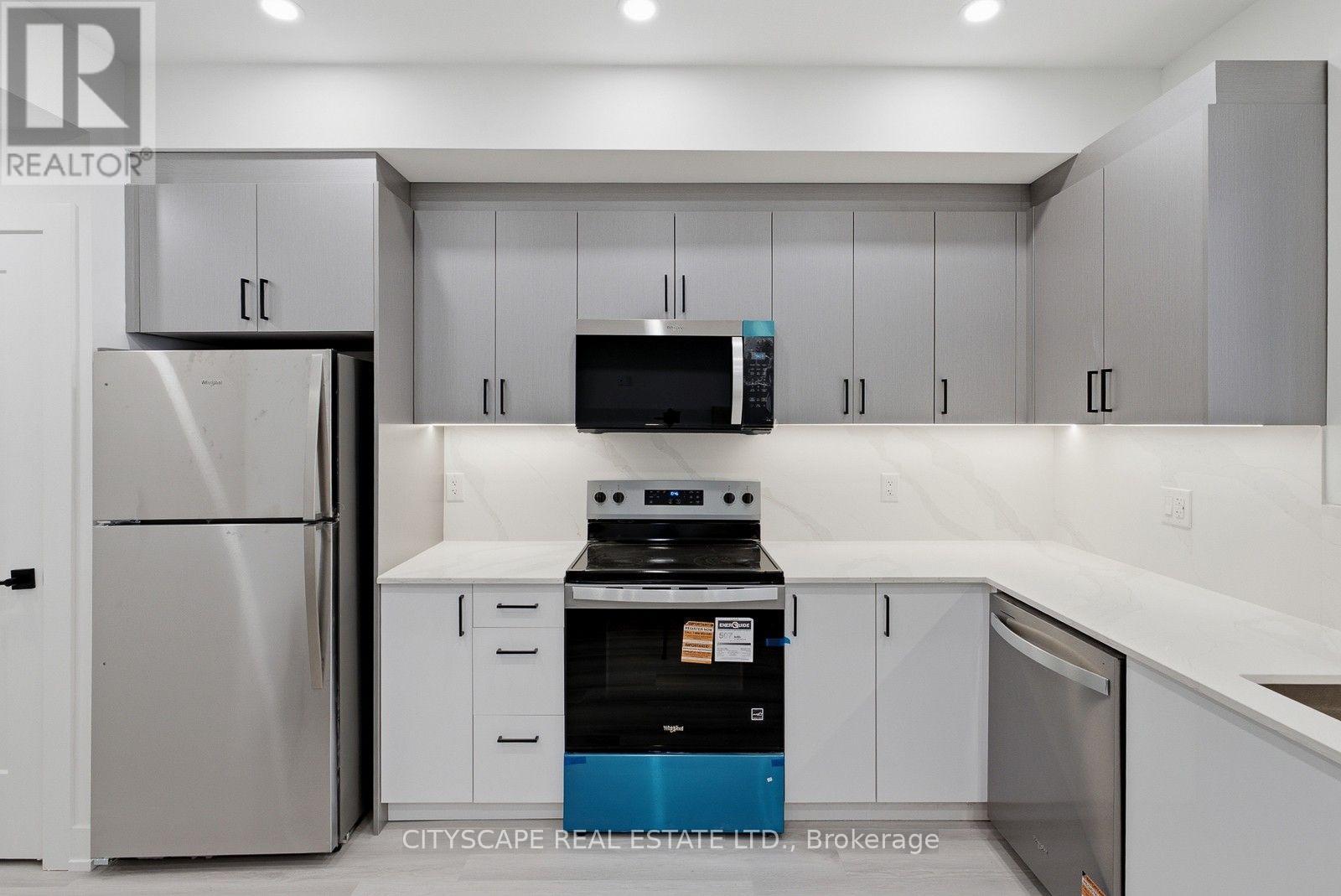 1 Bsmt - 587 Oakwood Avenue, Toronto, Ontario  M6E 2X8 - Photo 14 - C13613112