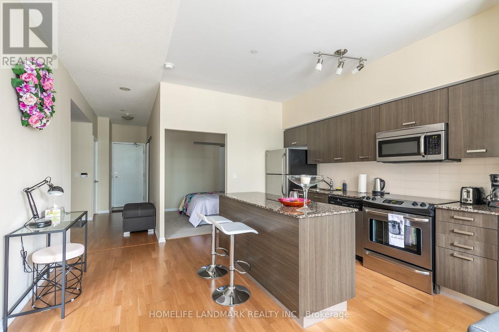 204 - 832 Bay Street, Toronto, Ontario  M5S 1Z6 - Photo 5 - C13614236