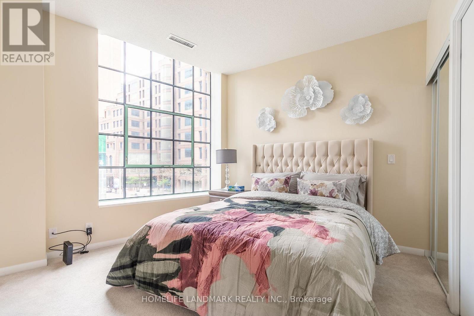 204 - 832 Bay Street, Toronto, Ontario  M5S 1Z6 - Photo 8 - C13614236