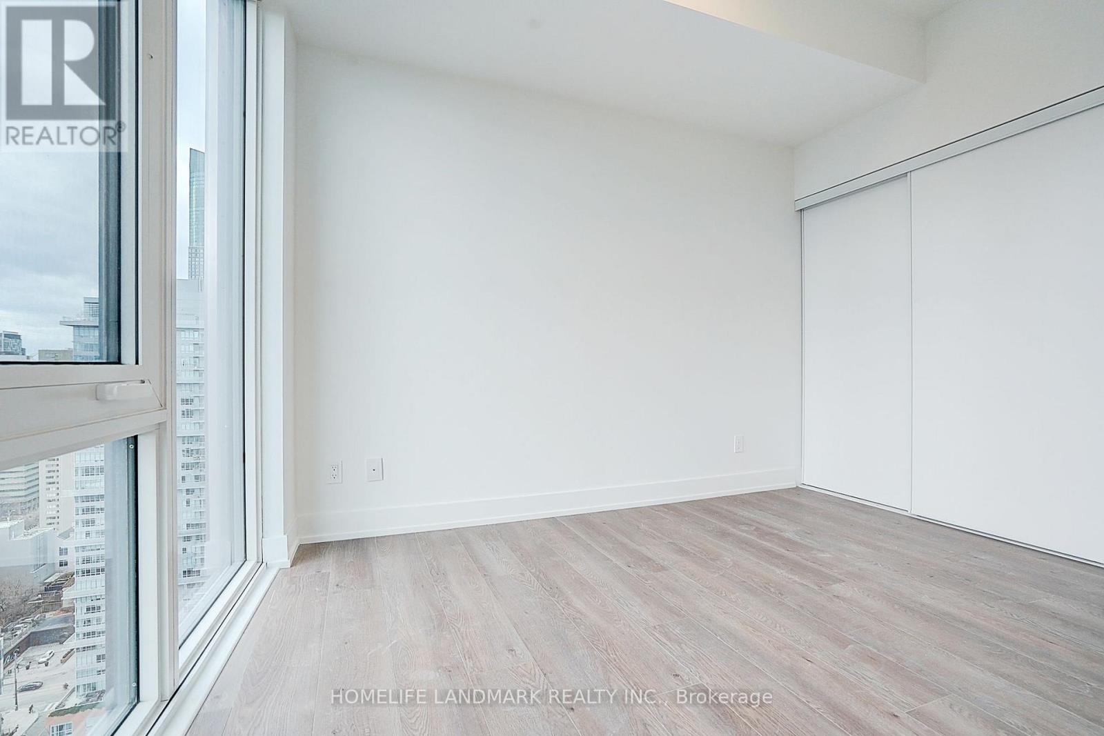 1912 - 308 Jarvis Street, Toronto, Ontario  M5B 0E3 - Photo 17 - C13614262