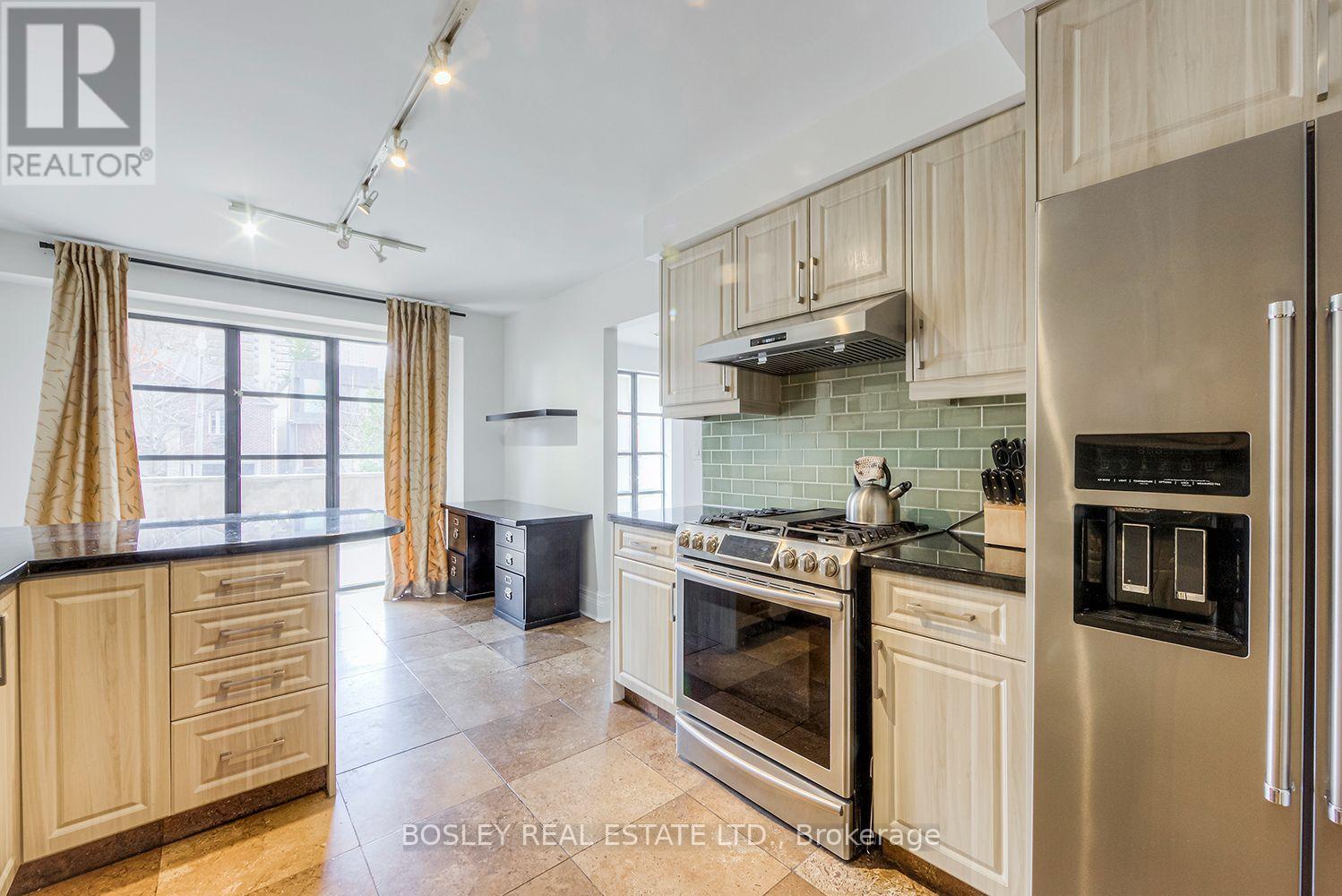 98 Sherwood Avenue, Toronto, Ontario  M4P 2A7 - Photo 12 - C13614272