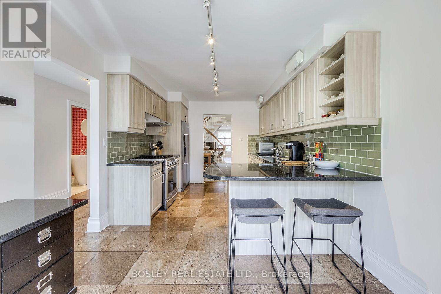 98 Sherwood Avenue, Toronto, Ontario  M4P 2A7 - Photo 14 - C13614272