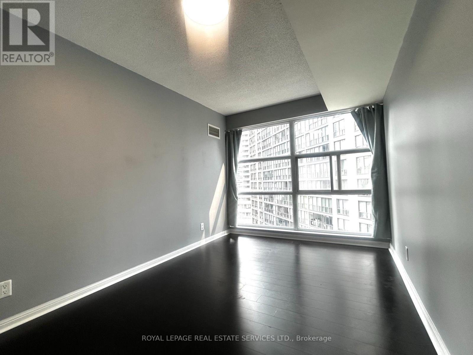 1404 - 11 St. Joseph Street, Toronto, Ontario  M4Y 3G4 - Photo 15 - C13614324