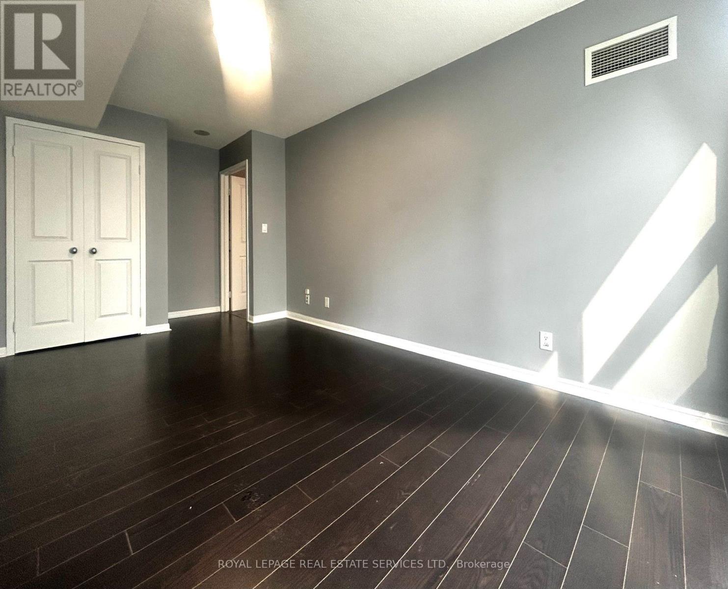 1404 - 11 St. Joseph Street, Toronto, Ontario  M4Y 3G4 - Photo 16 - C13614324
