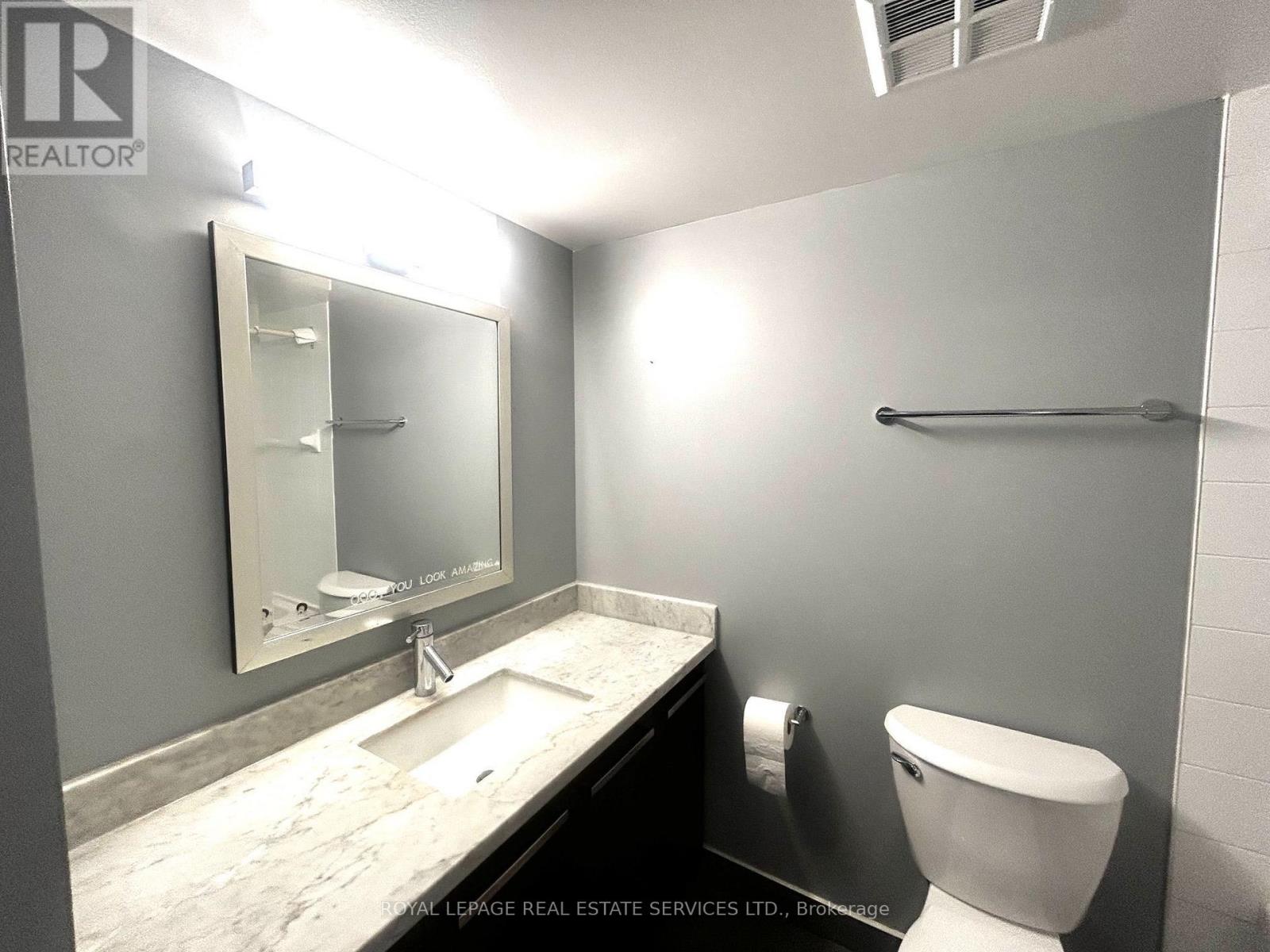 1404 - 11 St. Joseph Street, Toronto, Ontario  M4Y 3G4 - Photo 17 - C13614324