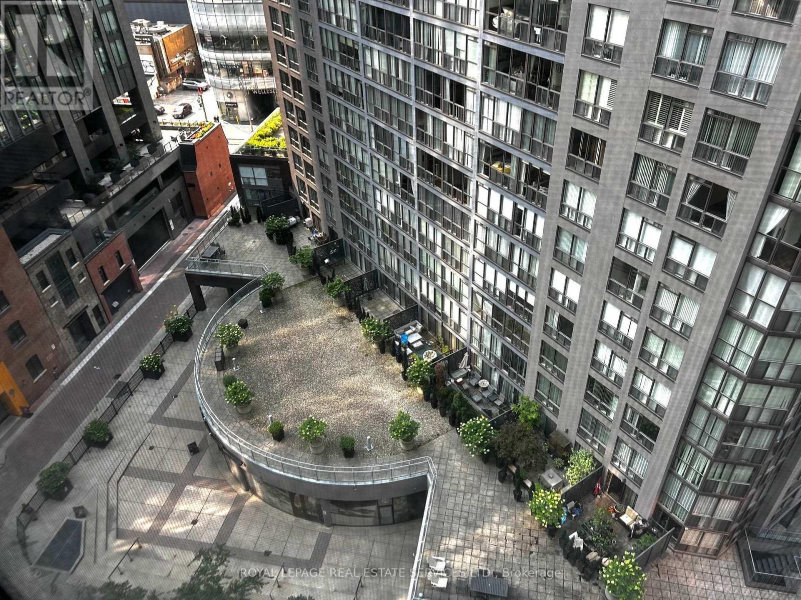 1404 - 11 St. Joseph Street, Toronto, Ontario  M4Y 3G4 - Photo 23 - C13614324
