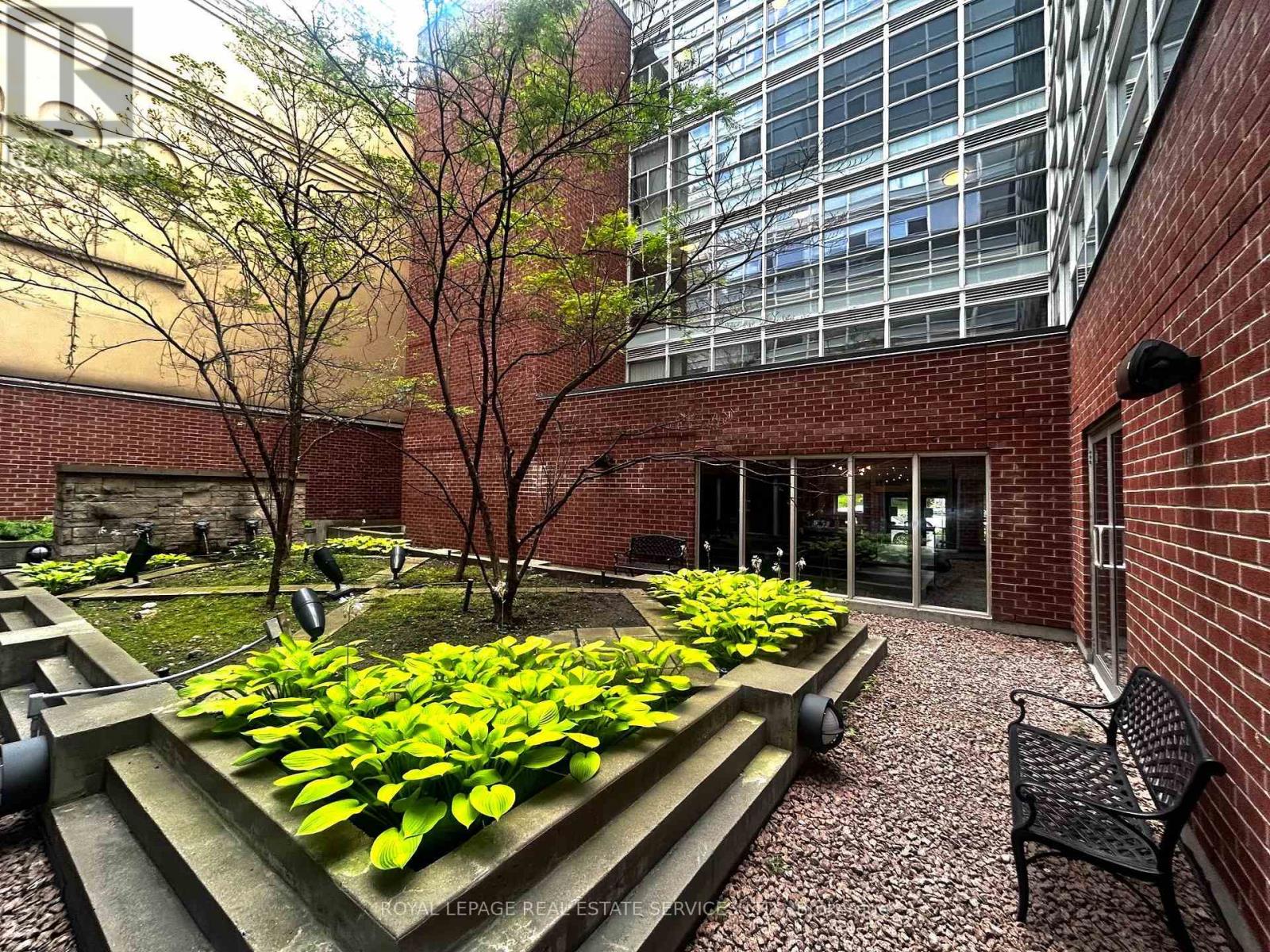1404 - 11 St. Joseph Street, Toronto, Ontario  M4Y 3G4 - Photo 24 - C13614324