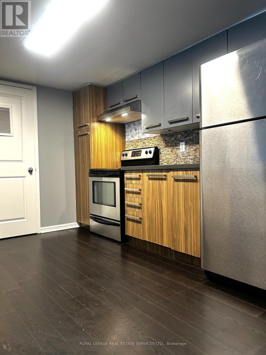 1404 - 11 St. Joseph Street, Toronto, Ontario  M4Y 3G4 - Photo 6 - C13614324