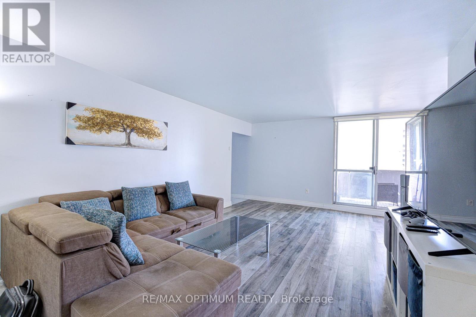 2110 - 5 Massey Square, Toronto, Ontario M4C 5L6 - Photo 13 - E13614286