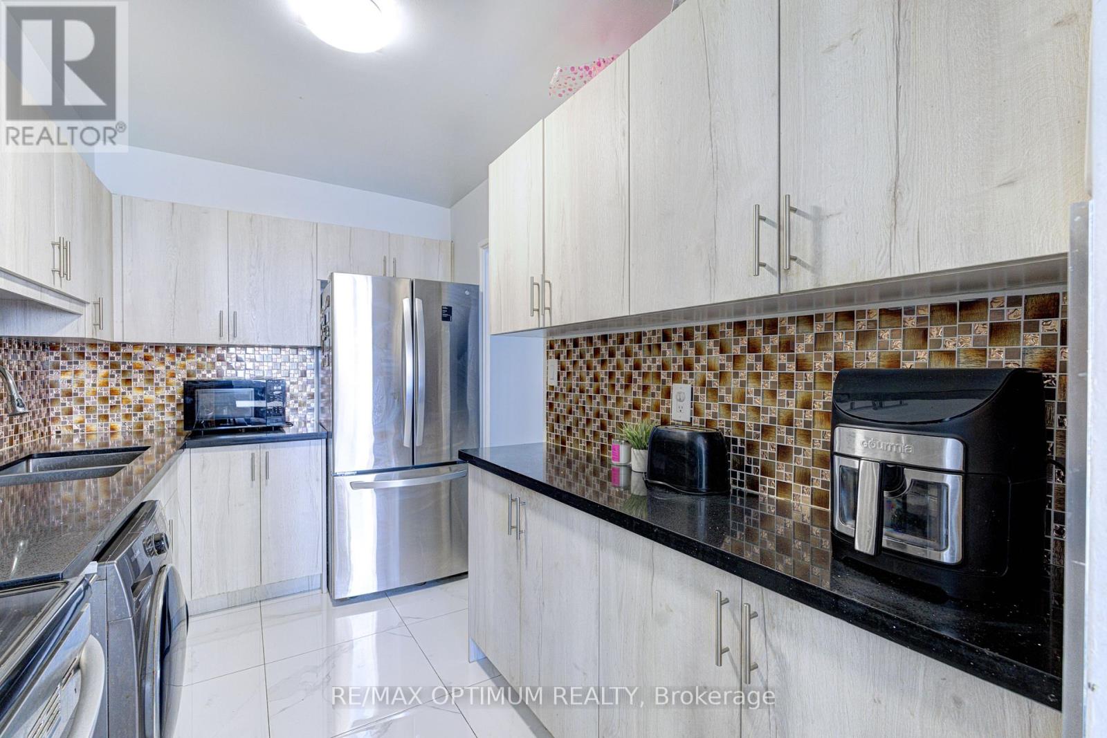 2110 - 5 Massey Square, Toronto, Ontario M4C 5L6 - Photo 19 - E13614286