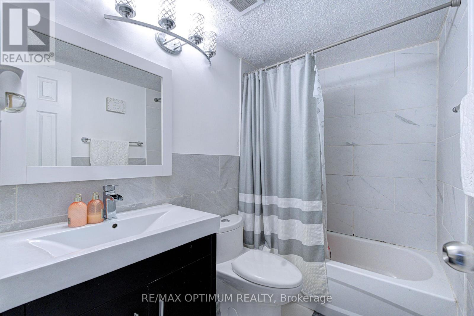 2110 - 5 Massey Square, Toronto, Ontario M4C 5L6 - Photo 27 - E13614286