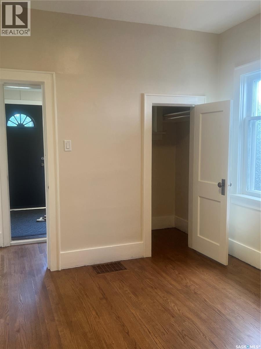 3811 Victoria Avenue, Regina, Saskatchewan  S4T 1M6 - Photo 8 - SK043775