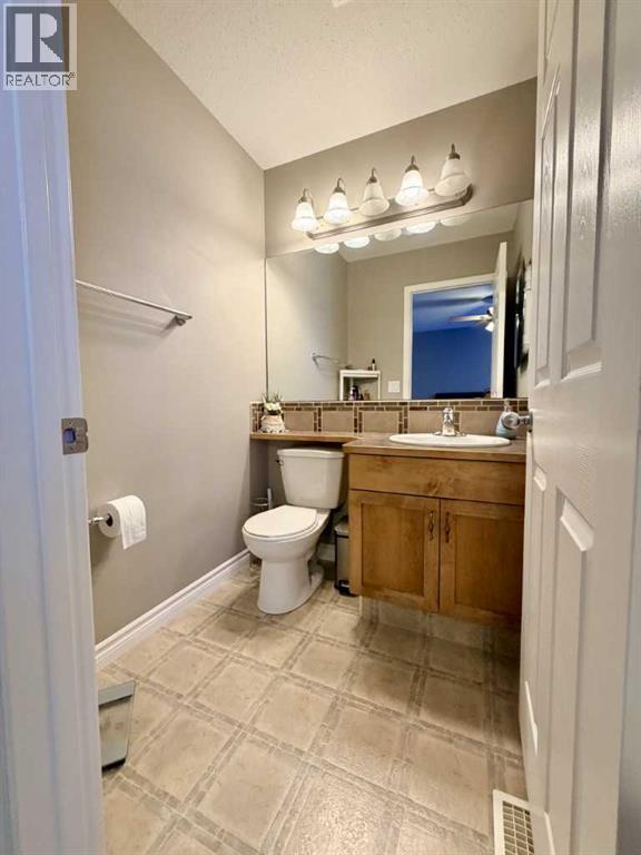 4828 56 Avenue, Innisfail, Alberta  T4G 1Y7 - Photo 15 - A2319512