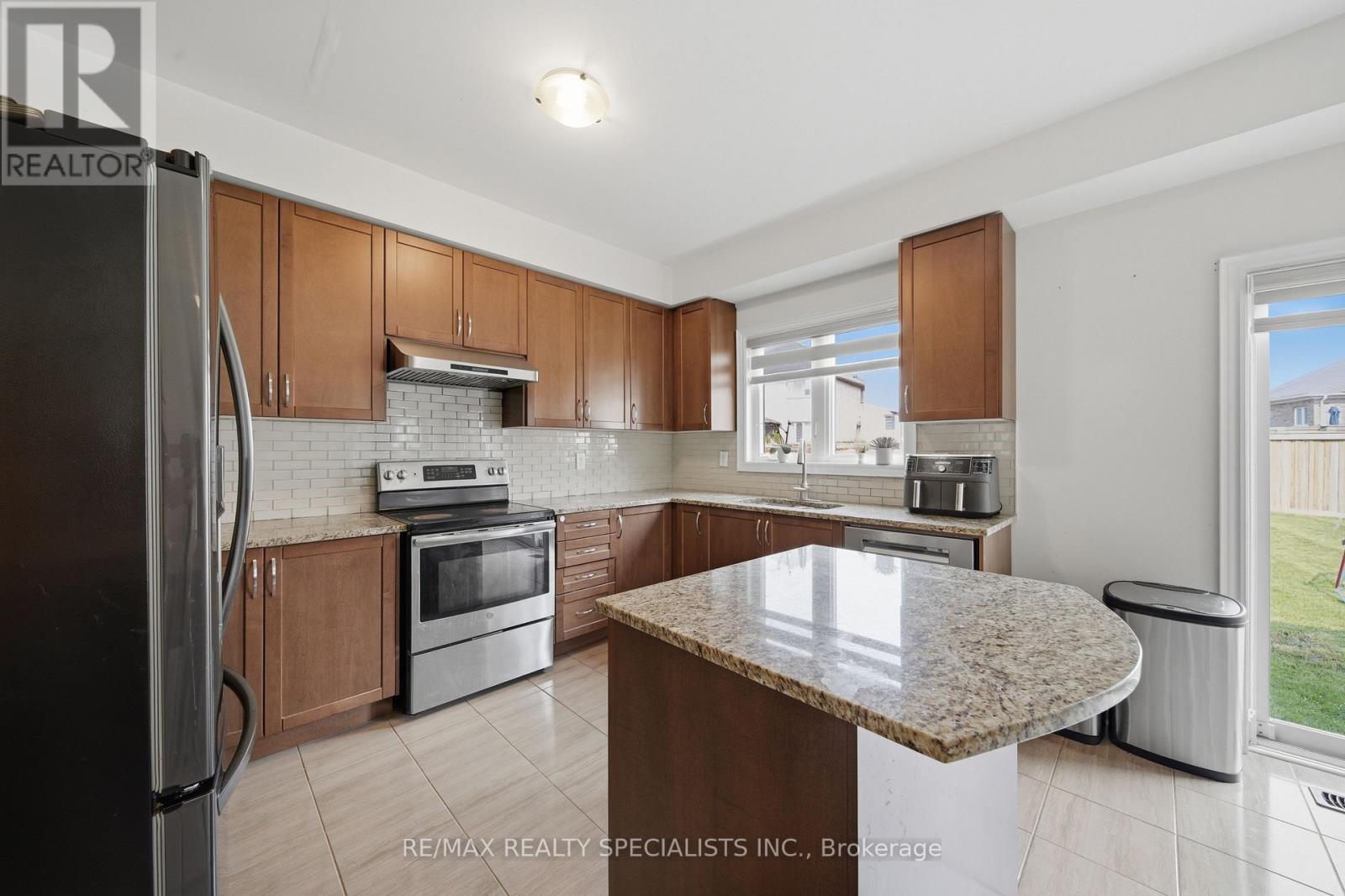 120 Milby Crescent, Bradford West Gwillimbury (Bradford), Ontario  L3Z 0X8 - Photo 10 - N13614232