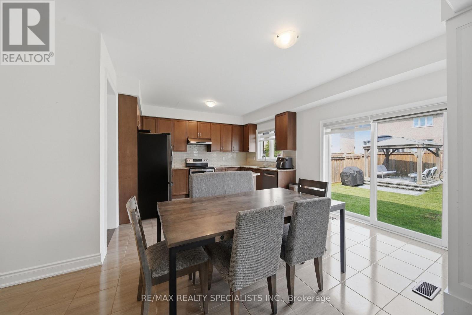 120 Milby Crescent, Bradford West Gwillimbury (Bradford), Ontario  L3Z 0X8 - Photo 15 - N13614232