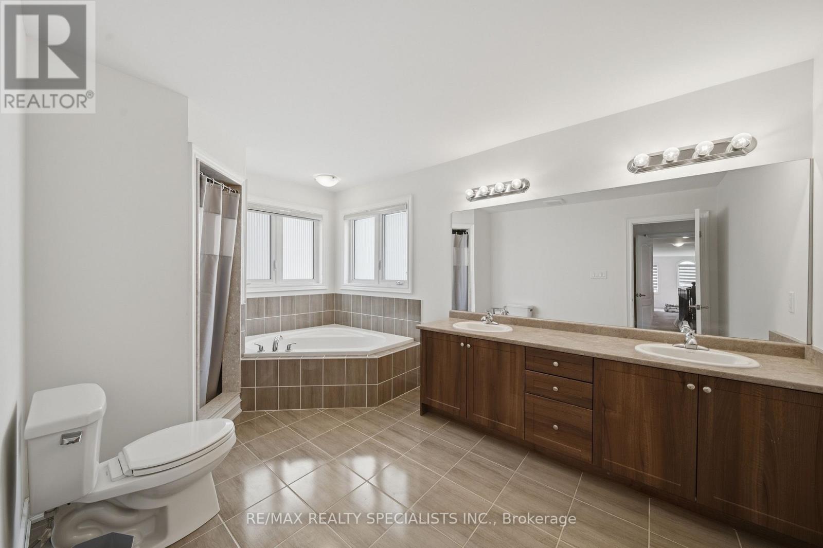 120 Milby Crescent, Bradford West Gwillimbury (Bradford), Ontario  L3Z 0X8 - Photo 17 - N13614232
