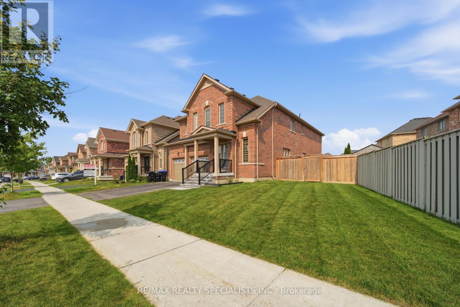 120 Milby Crescent, Bradford West Gwillimbury (Bradford), Ontario  L3Z 0X8 - Photo 2 - N13614232