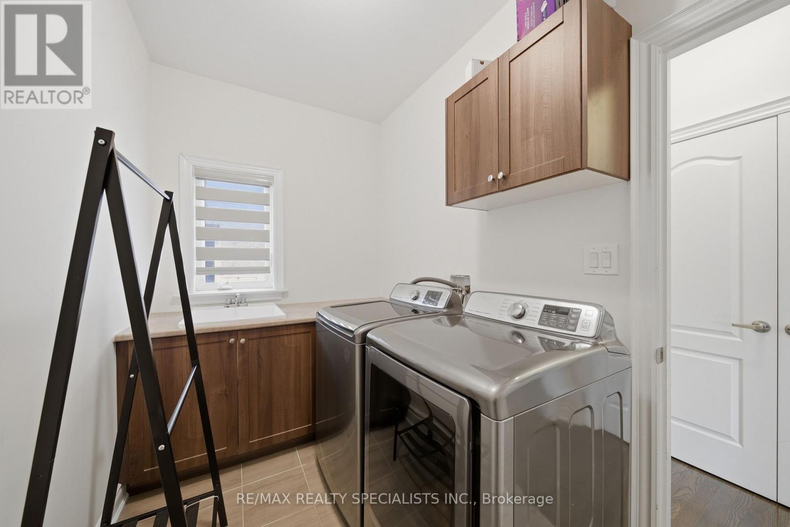 120 Milby Crescent, Bradford West Gwillimbury (Bradford), Ontario  L3Z 0X8 - Photo 6 - N13614232