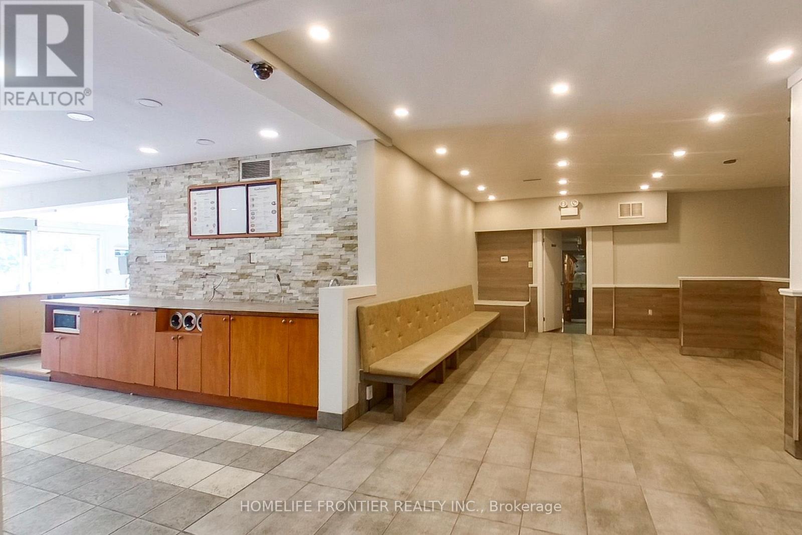 B - 1382 Killarney Beach Road SE, Innisfil, Ontario  L0L 1W0 - Photo 10 - N13614328