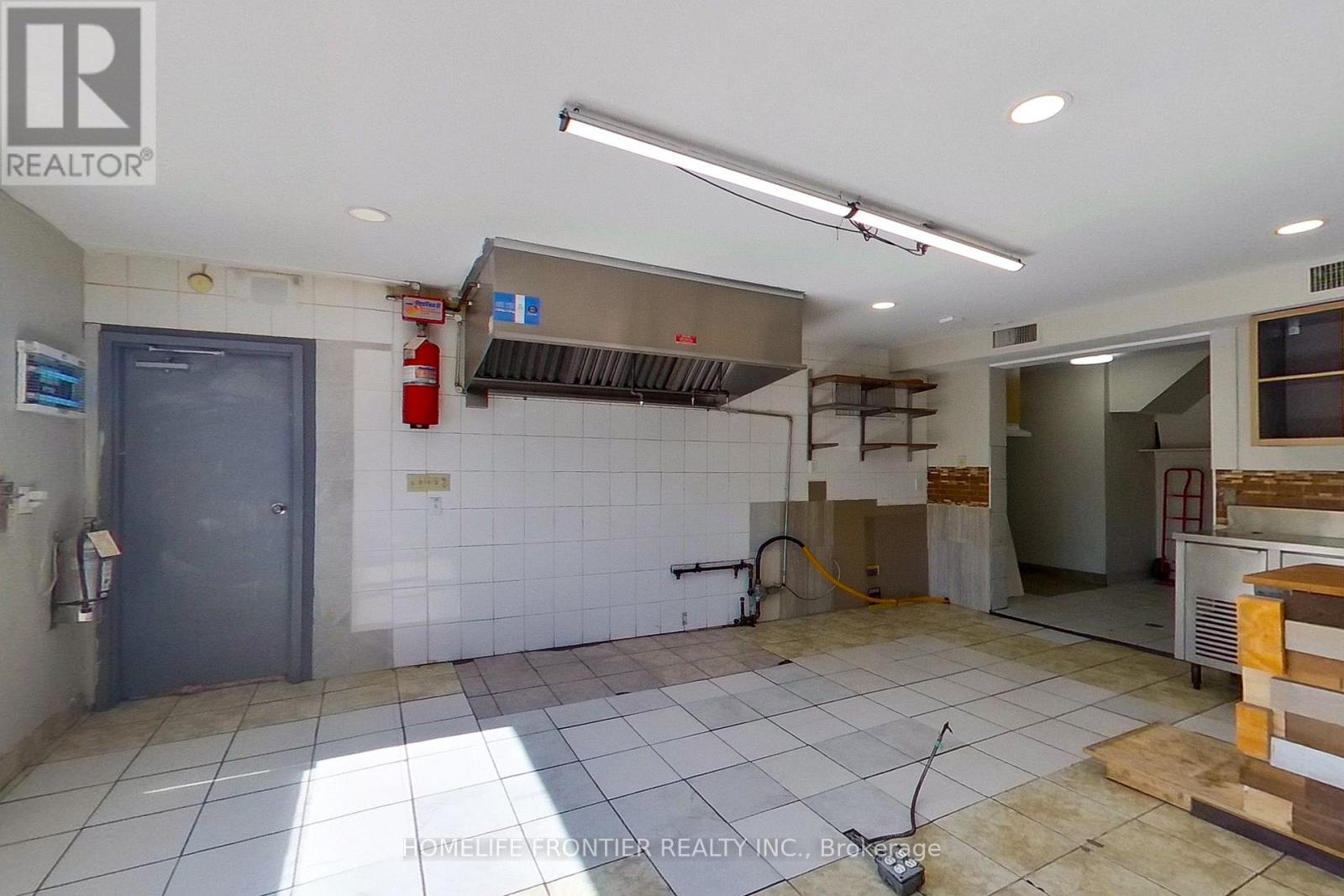 B - 1382 Killarney Beach Road SE, Innisfil, Ontario  L0L 1W0 - Photo 2 - N13614328