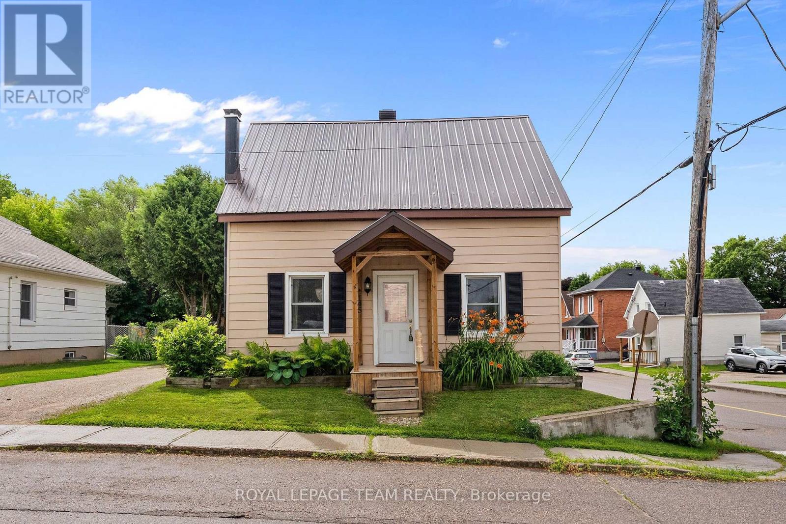 145 Munroe Avenue W, Renfrew, Ontario  K7V 3L2 - Photo 3 - X13614314