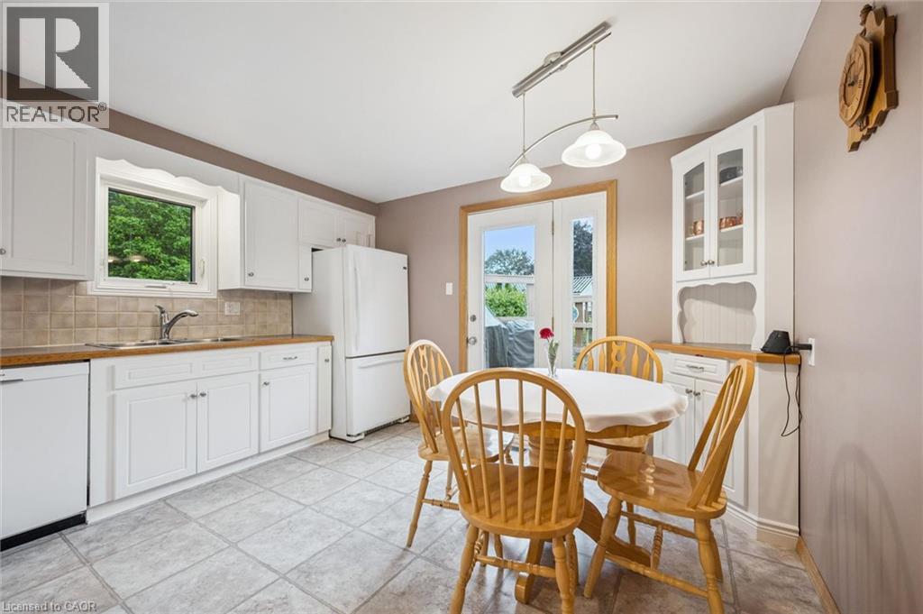 88 Manor Drive, Kitchener, Ontario  N2A 2V1 - Photo 9 - 40849122
