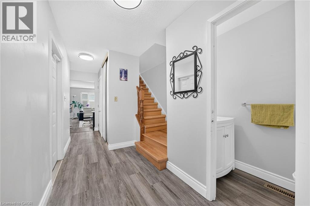 860 Rymal Road E Unit# 27, Hamilton, Ontario  L8W 2X4 - Photo 4 - 40850479