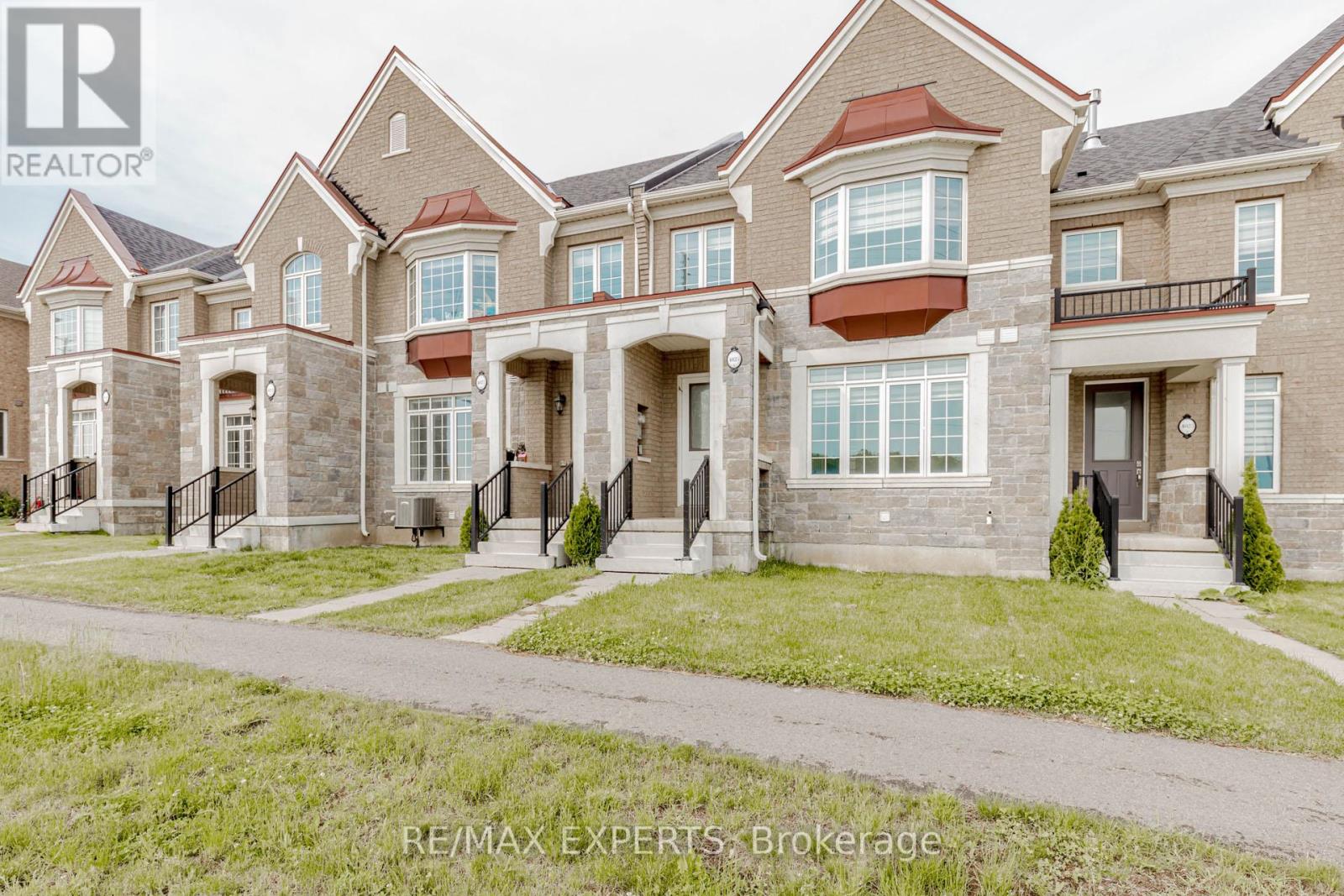 4025 Sixth Line, Oakville, Ontario  L6H 3P8 - Photo 2 - W13614174