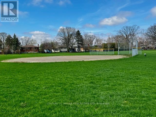 2075 Seabrook Drive, Oakville, Ontario  L6L 2T8 - Photo 10 - W13614184