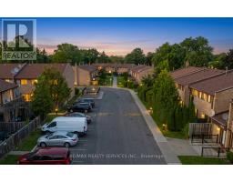 50 - 2605 WOODCHESTER DRIVE, Mississauga, Ontario