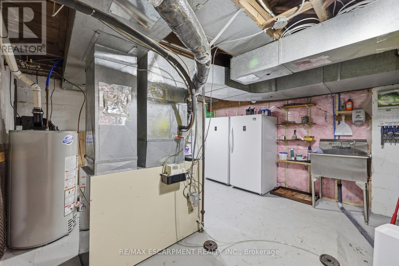 2153 Caroline Street, Burlington, Ontario  L7R 1L7 - Photo 44 - W13614372