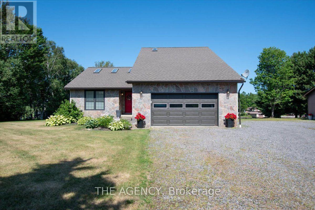 411 Champagne Road, West Nipissing, Ontario  P2B 2L9 - Photo 2 - X13614358