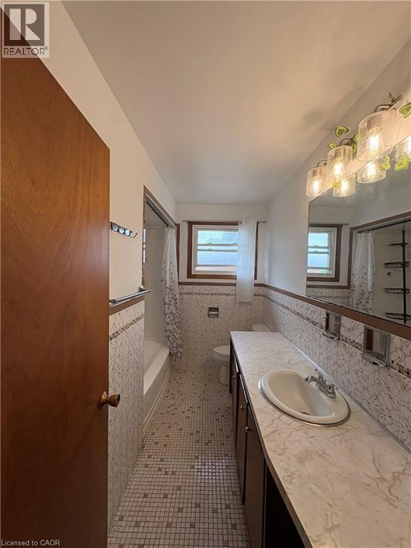 15 Champlain Avenue, Hamilton, Ontario  L8G 2H5 - Photo 5 - 40851779