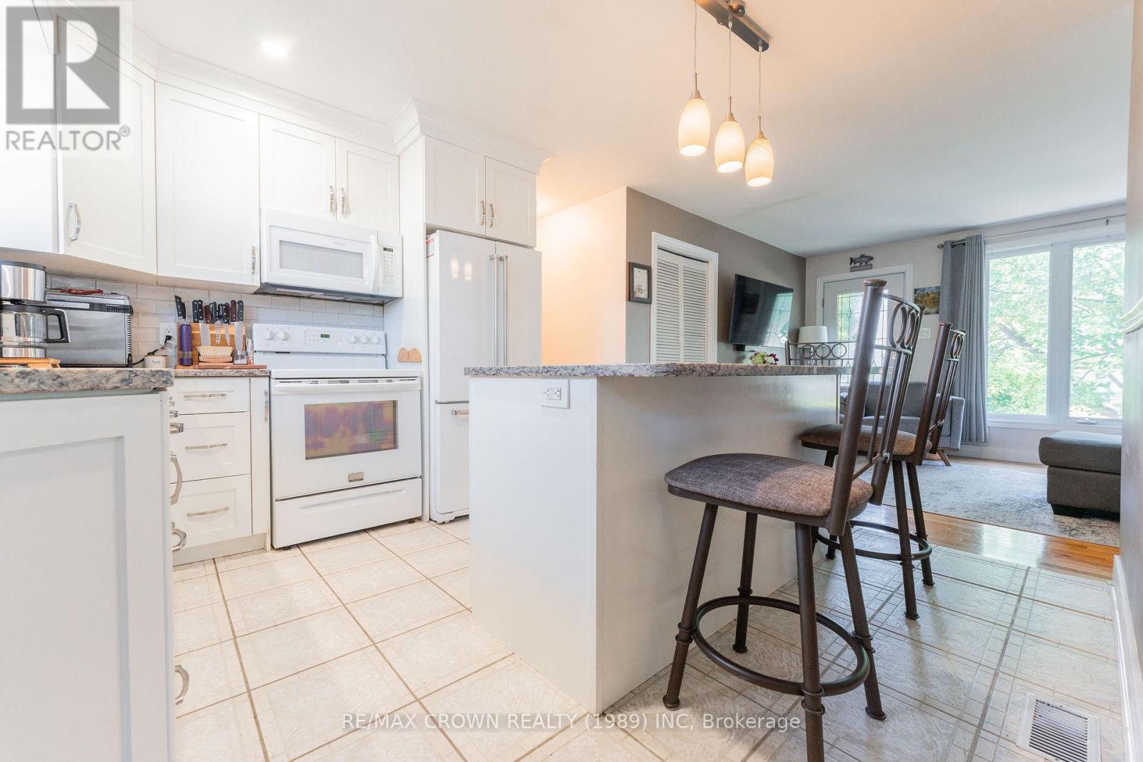 30 Hazel Street, Kapuskasing, Ontario  P5N 2Z6 - Photo 8 - T13614386